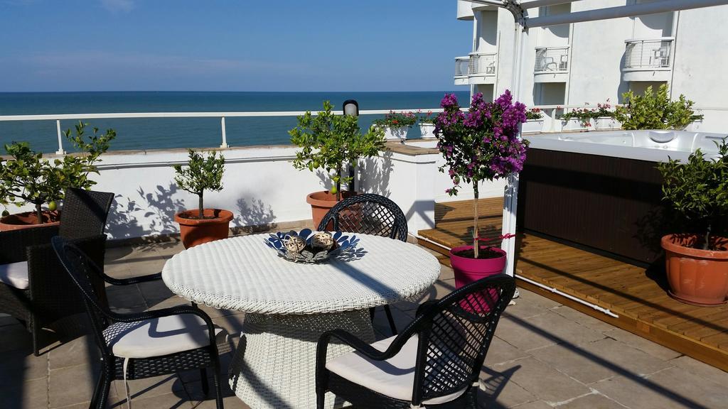 Hotel Caggiari Senigallia Esterno foto