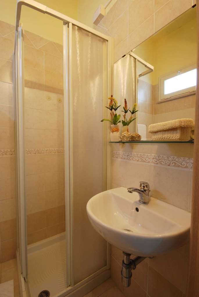 Hotel Caggiari Senigallia Camera foto